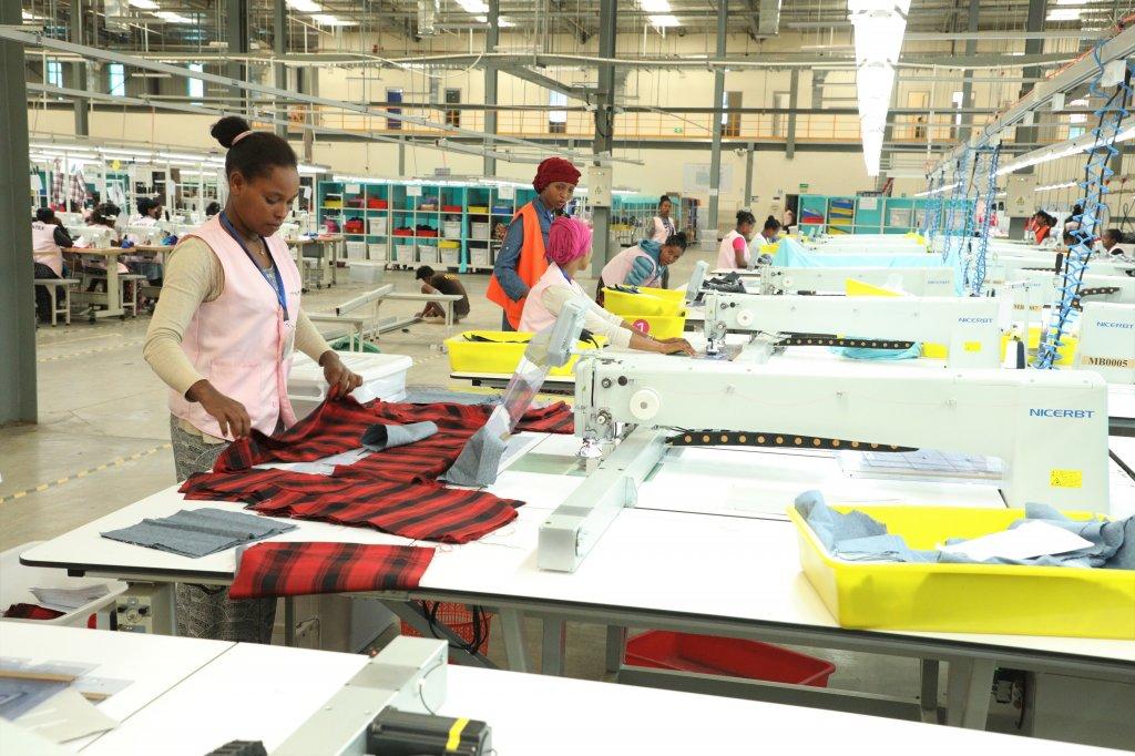 Workers in Adama Industrial Park, Oct, 2016. Source: https://www.flickr.com/photos/189395396@N02/50693274418/in/album-72157717207922243/