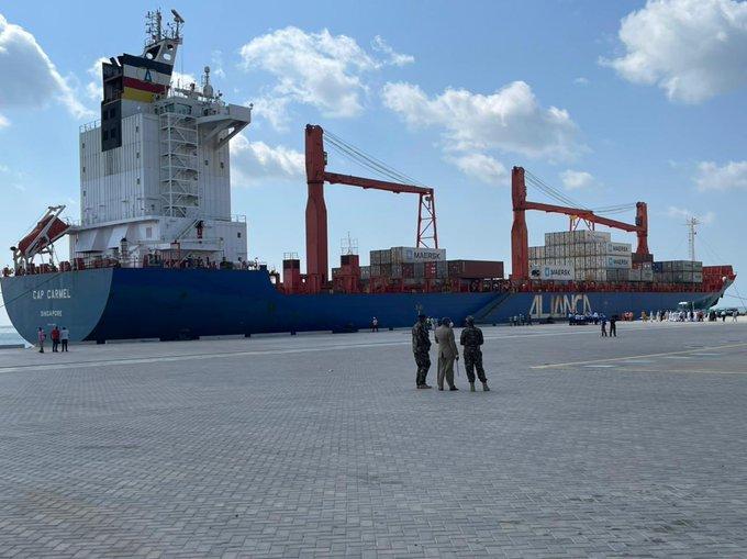 The first container ship to dock in the new Lamu Port (unknown shooting date). Source: https://theconversation.com/kenya-launches-lamu-port-but-its-value-remains-an-open-question-161301