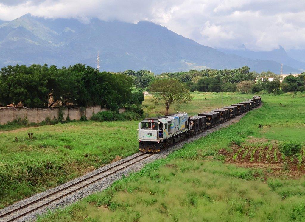 At the site of Tanzania's Central Railway Line rehabilitation project, a train was running on the railway line. May 23, 2020. Source: https://www.sohu.com/a/413000663_267106